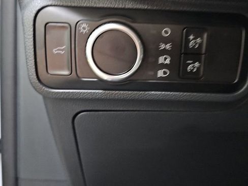 Used 2025 Ford Explorer Active image 18