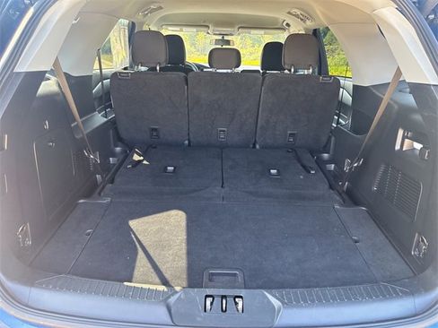 Used 2022 Ford Explorer XLT image 53