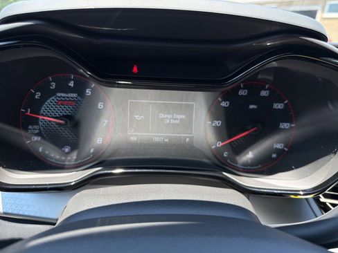 Used 2024 Chevrolet Trax RS FWD image 16
