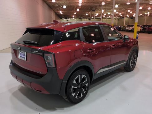 Used 2025 Nissan Kicks SV w/ SV Premium Package AWD/4WD image 3