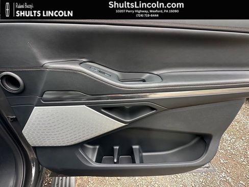 New 2025 Lincoln Navigator Black Label AWD/4WD image 25