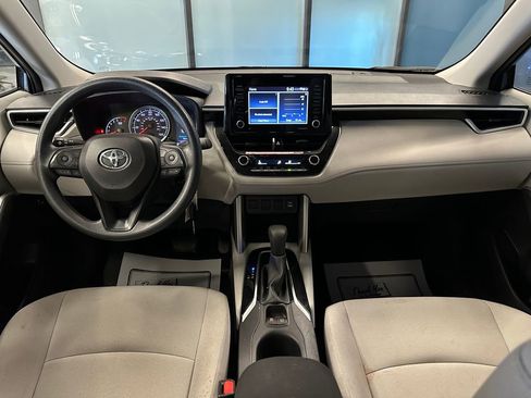 Used 2022 Toyota Corolla Cross L AWD/4WD image 9