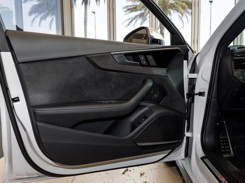 Used 2022 Audi S4 Premium Plus w/ Premium Plus Package image 22