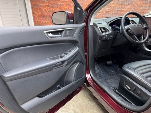 Certified 2022 Ford Edge SEL w/ Convenience Package image 9