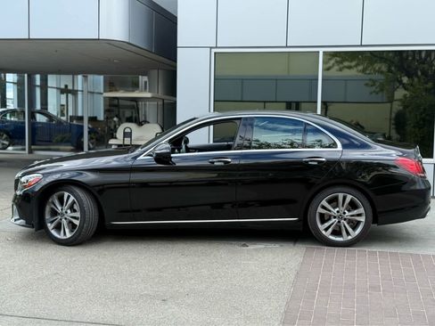 Used 2019 Mercedes-Benz C 300 Sedan image 3