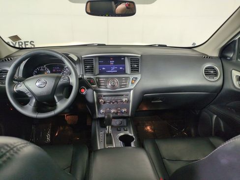 Used 2017 Nissan Pathfinder SL AWD/4WD image 12