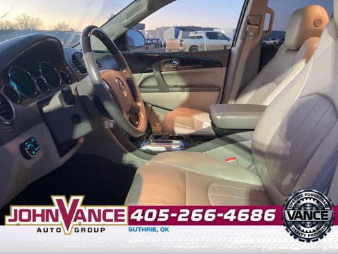 Used 2017 Buick Enclave Premium w/ Trailering Package image 3