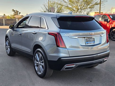 Used 2025 Cadillac XT5 Premium Luxury image 3