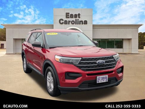 Used 2022 Ford Explorer XLT image 1