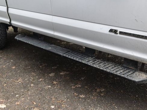 Used 2019 Ford F350 XLT w/ XLT Value Package image 4