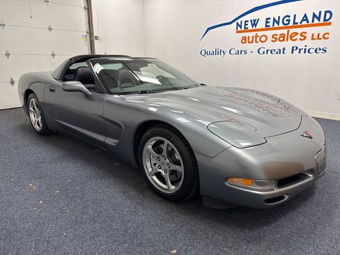 Used 2004 Chevrolet Corvette Coupe w/ Preferred Equipment Group image 14