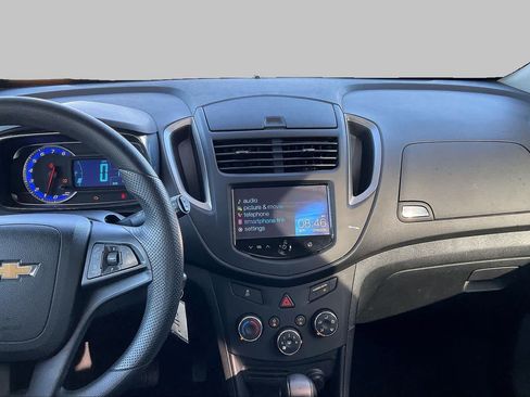 Used 2016 Chevrolet Trax LS FWD image 7