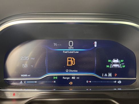 Used 2024 Chevrolet Suburban High Country w/ Advanced Technology Package image 21