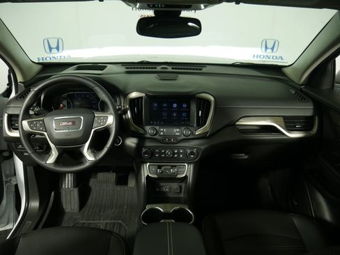 Used 2022 GMC Terrain Denali w/ Denali Premium Package image 11