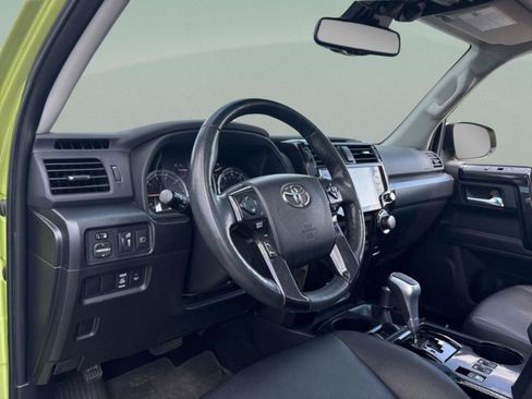 Used 2023 Toyota 4Runner TRD Off-Road Premium w/ Moonroof Package AWD/4WD image 23