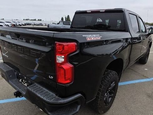 Used 2021 Chevrolet Silverado 1500 LT Trail Boss w/ Bed Protection Package AWD/4WD image 5