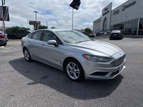 Used 2018 Ford Fusion S FWD image 1