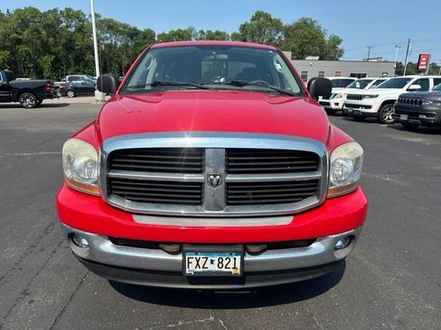 Used 2006 Dodge Ram 1500 Truck SLT AWD/4WD image 2