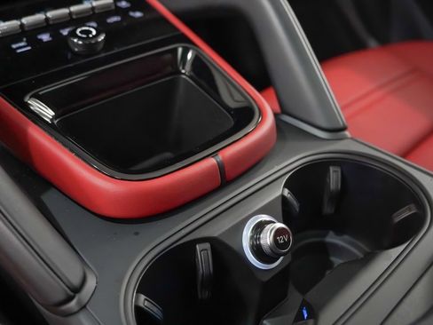 New 2025 Porsche Cayenne S image 33