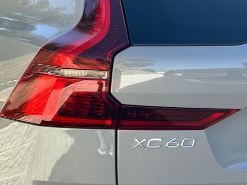 New 2026 Volvo XC60 T8 Ultra image 7