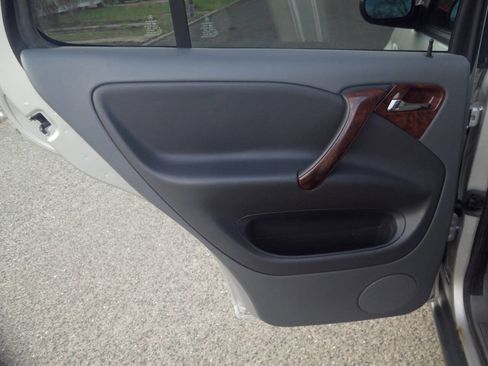 Used 1998 Mercedes-Benz ML 320 4MATIC image 32