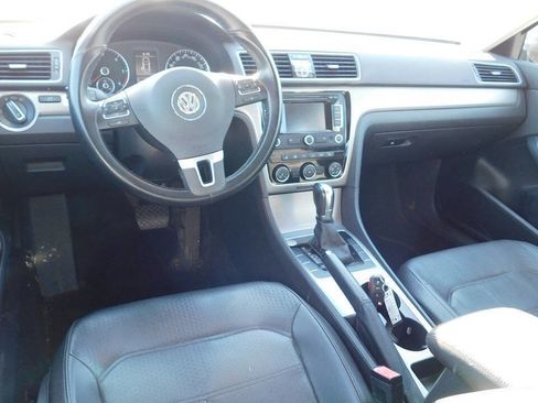 Used 2014 Volkswagen Passat TDI SE FWD image 34