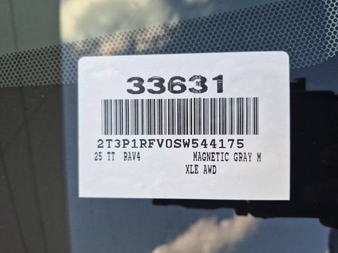 Certified 2025 Toyota RAV4 XLE AWD/4WD image 18