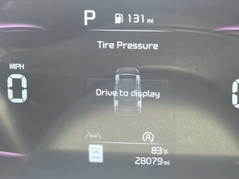 Used 2025 Kia Sportage EX FWD image 27