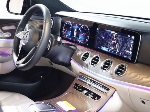 Used 2023 Mercedes-Benz E 350 4MATIC Sedan image 63