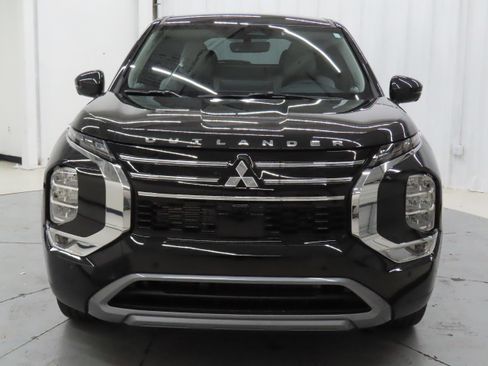 New 2026 Mitsubishi Outlander SE FWD image 9