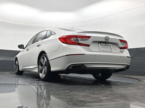 Used 2018 Honda Accord Touring image 35