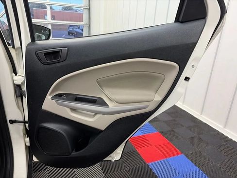 Used 2021 Ford EcoSport S AWD/4WD image 16