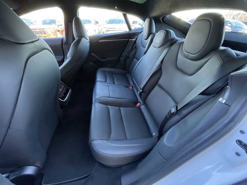 Used 2022 Tesla Model S Plaid image 23