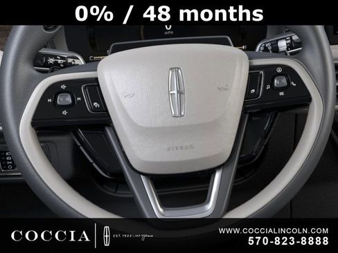 New 2026 Lincoln Corsair Reserve w/ Jet Appearance Package AWD/4WD image 12