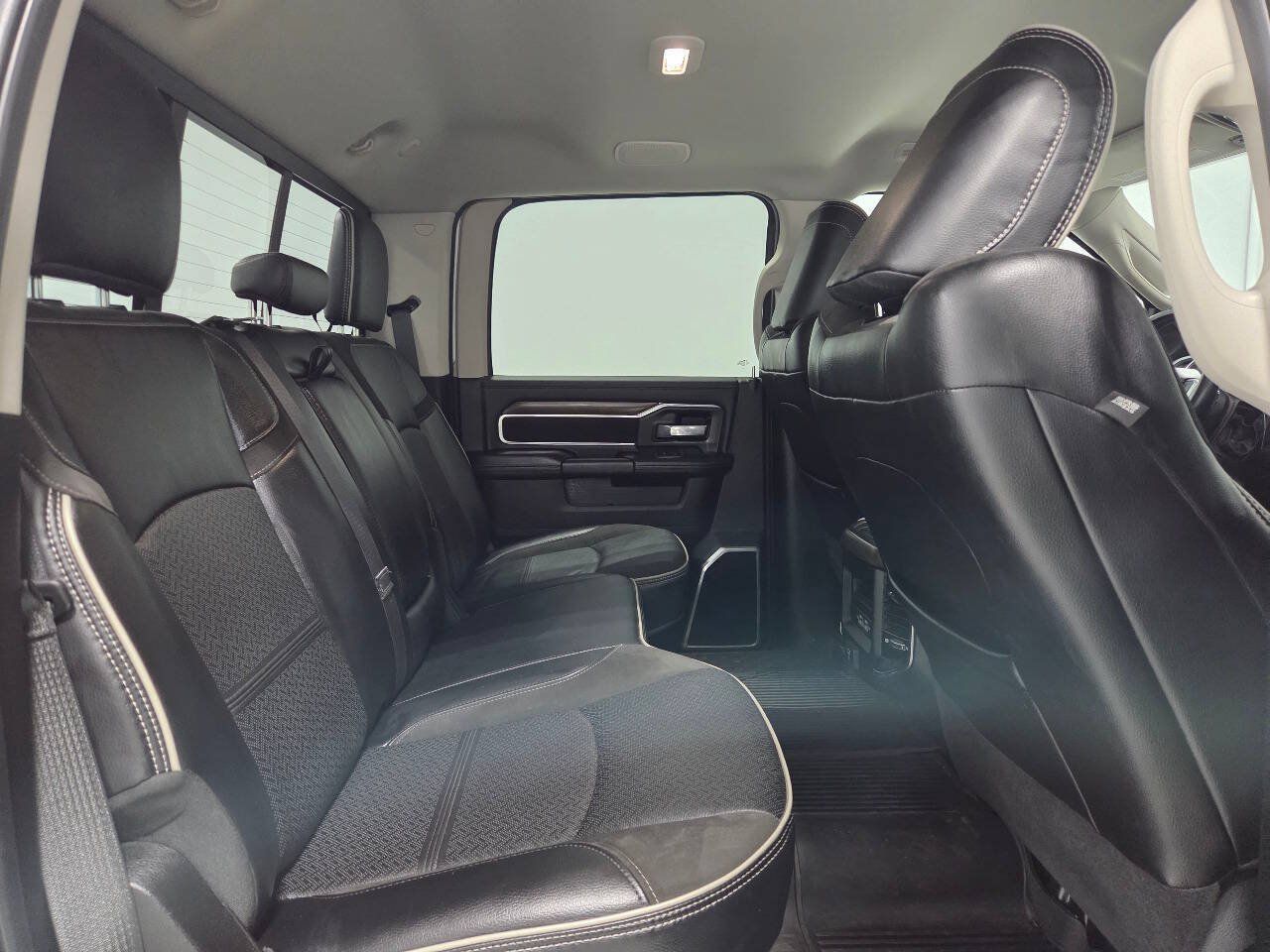 Used 2023 RAM 2500 Laramie AWD/4WD image 17