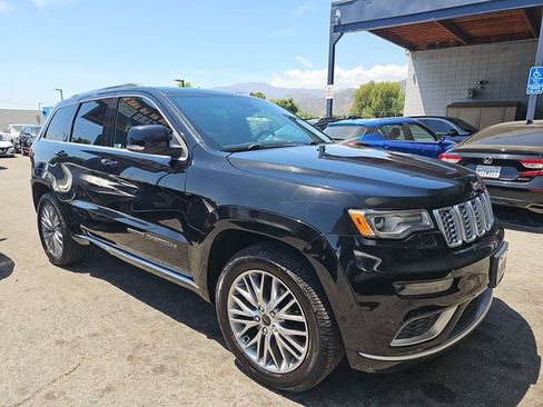 Used 2017 Jeep Grand Cherokee Summit w/ Platinum Series Group AWD/4WD image 2