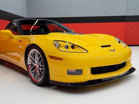 Used 2010 Chevrolet Corvette ZR1 w/ Preferred Equipment Group RWD image 8