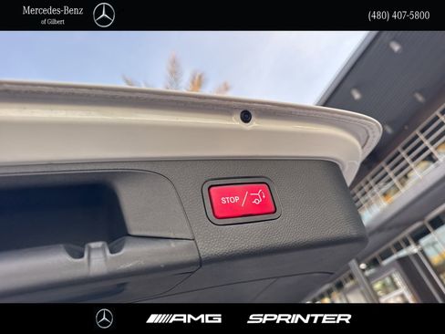 Used 2018 Mercedes-Benz GLC 300 image 7