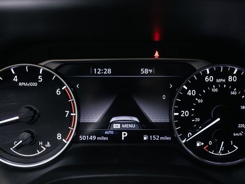 Used 2021 Nissan Rogue SL w/ Premium Package image 13