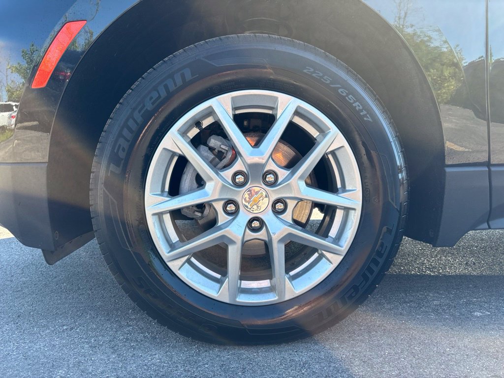 Used 2024 Chevrolet Equinox LT AWD/4WD image 9