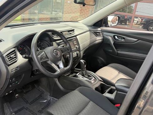 Used 2017 Nissan Rogue S AWD/4WD image 30