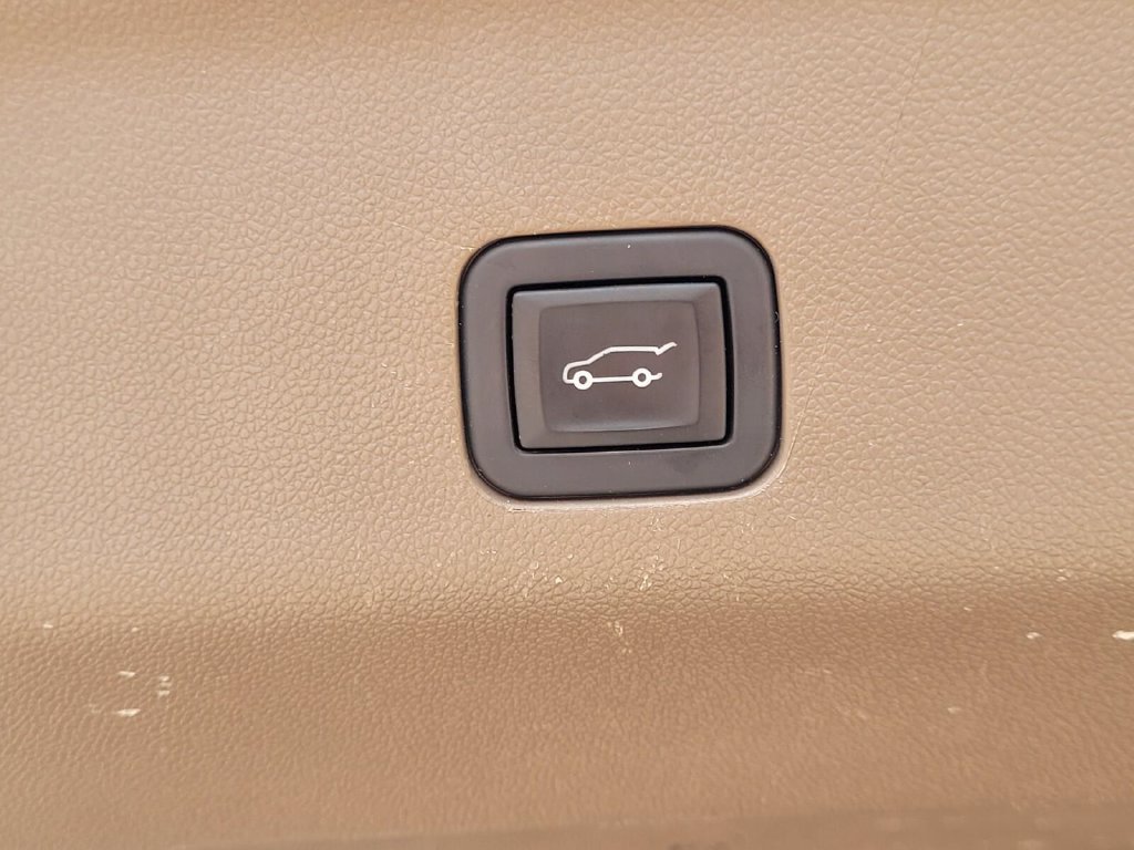 Used 2023 GMC Yukon Denali w/ Max Trailering Package RWD image 12