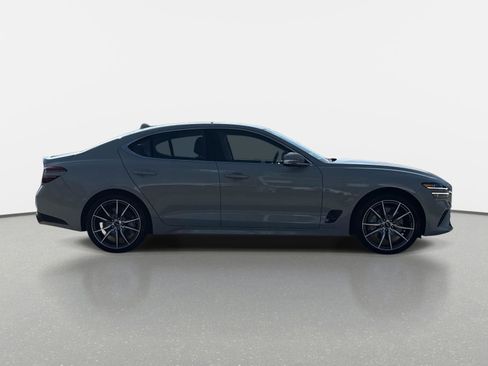 Used 2025 Genesis G70 2.5T image 4