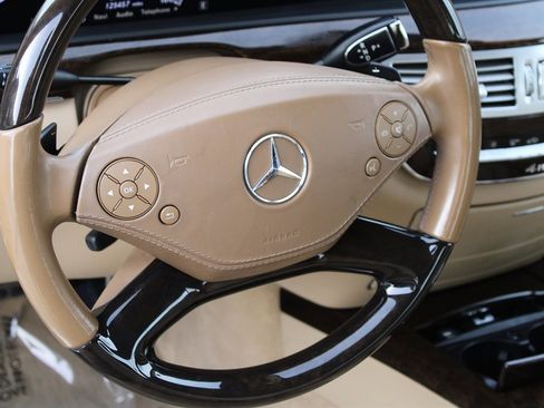 Used 2012 Mercedes-Benz S 350 BlueTEC 4MATIC image 39
