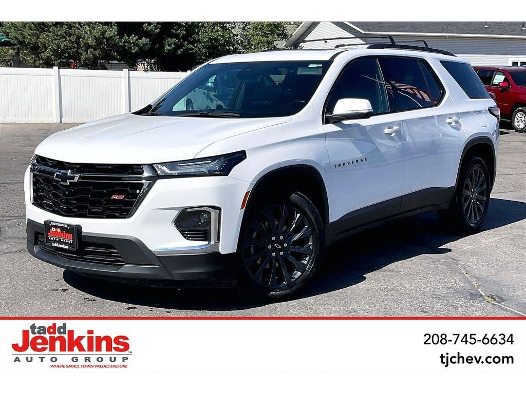 Used 2023 Chevrolet Traverse RS w/ LPO, Floor Liner Package AWD/4WD image 1