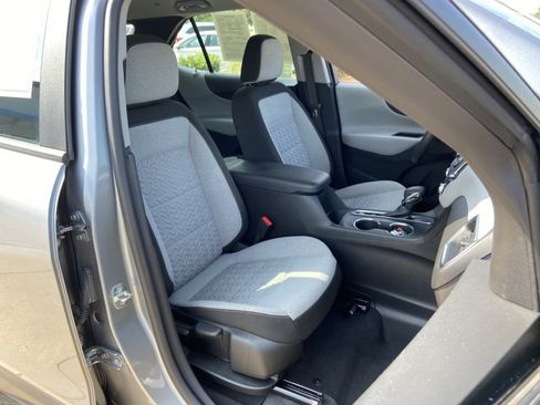 Used 2023 Chevrolet Equinox LS FWD image 20