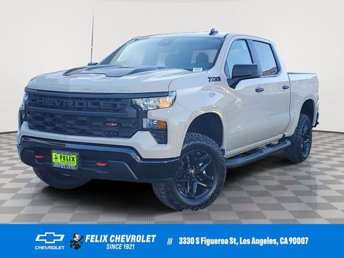 New 2026 Chevrolet Silverado 1500 Custom Trail Boss w/ LPO, Dark Essentials Package image 1