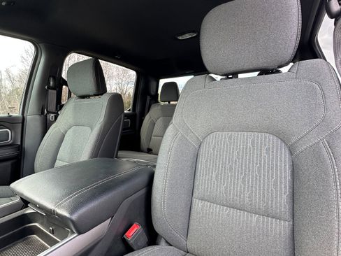 Used 2021 RAM 1500 Big Horn AWD/4WD image 10