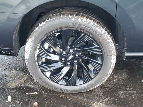 New 2025 Lincoln Navigator L Reserve w/ Jet Appearance Package image 5