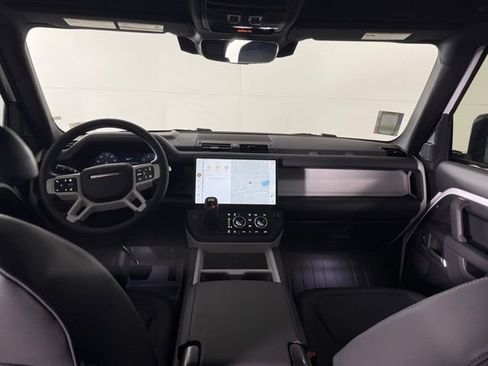 New 2026 Land Rover Defender 110 X-Dynamic SE AWD/4WD image 27